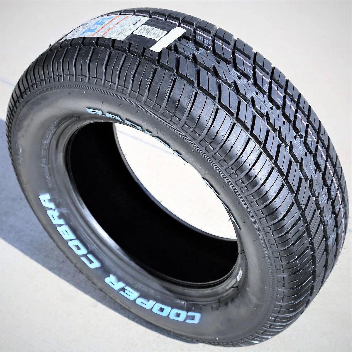 All Season P235/60R15 98T Passenger Tire Y2760